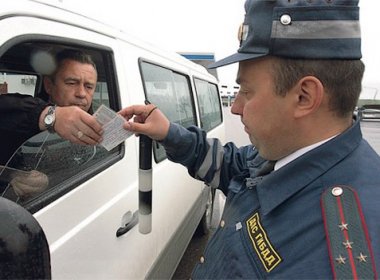 Amikor az autó lehet helyezni az autó font, és hogyan lehet elkerülni, hogy