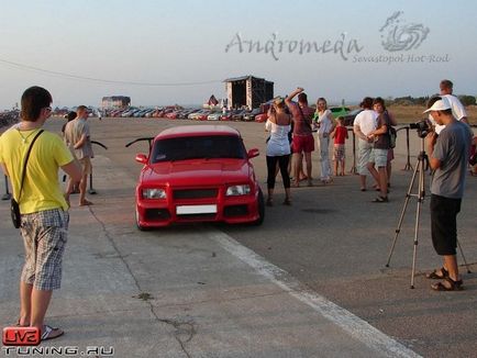 Легендарний ВАЗ 2104 chop top - занижена дах!