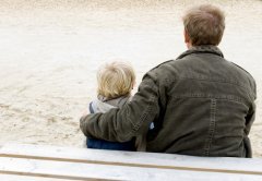 Beneficii pentru părinții singuri, paternitate