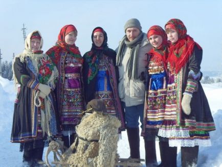 Марійський національний костюм (56 фото) традиційне вбрання марійців, жіночий і чоловічий костюм