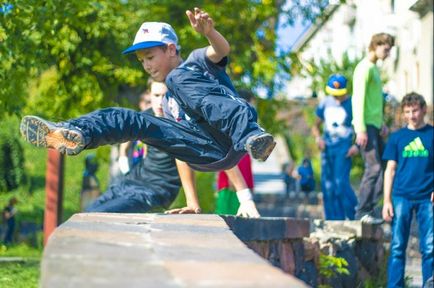 Maestru de clasă pe parkour de la markeri francezi