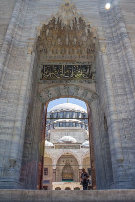 Moscheea suleimanie din Istanbul unde să stați, orele de lucru, descrierea și fotografia