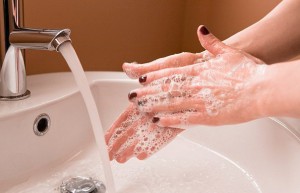 Spălarea mâinilor poate fi periculoasă