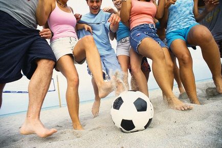 М'ячі для звичайного і пляжного футболу, ооо - азовкор - спортивне обладнання