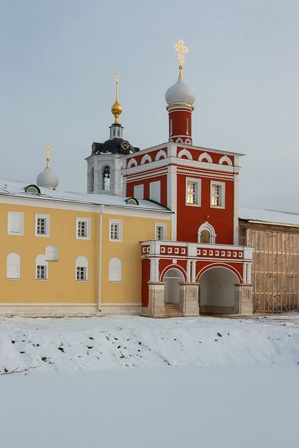 Ніколо-Пешношского монастир друга лавра