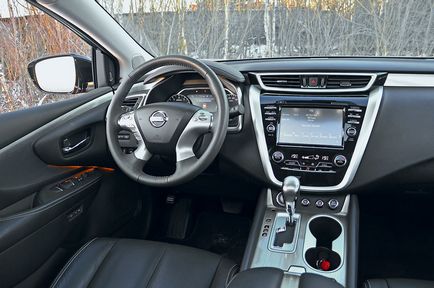 Áttekintés Nissan Murano és Subaru Outback - bonyolítja a kiválasztás (Subaru) Áttekintés Nissan Murano és Subaru Outback - nehéz a választás