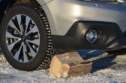 Áttekintés Nissan Murano és Subaru Outback - bonyolítja a kiválasztás (vadonban) Áttekintés Nissan Murano és Subaru Outback - nehéz a választás