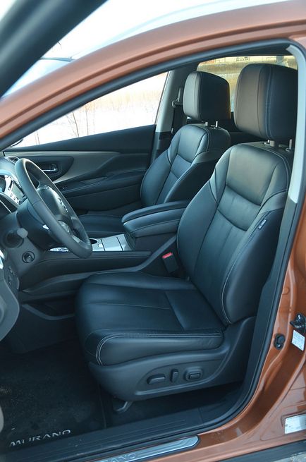 Áttekintés Nissan Murano és Subaru Outback - bonyolítja a kiválasztás (Murano) Áttekintés Nissan Murano és Subaru Outback - nehéz a választás