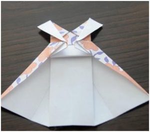 Origami ruha készült papírt pobrobnyh fotó és videó mikron (papír) Origami ruha készült papírt pobrobnyh fotók és videó u
