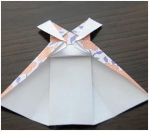 Origami rochie din hârtie în fotografii brobnyh și video de micro