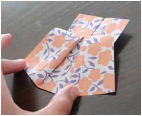 Origami rochie din hârtie în fotografii brobnyh și video de micro