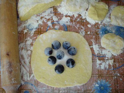 Az eredeti nagy gombóc bogyókkal - hogyan kell főzni galuska bogyók, lépésről lépésre recept