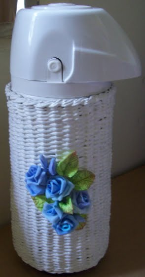 Țesutul din ziare (decor de coșuri de trandafiri) Țesut din ziare