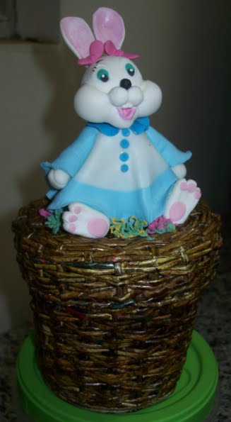 Țesutul din ziare (decor de coșuri de trandafiri) Țesut din ziare
