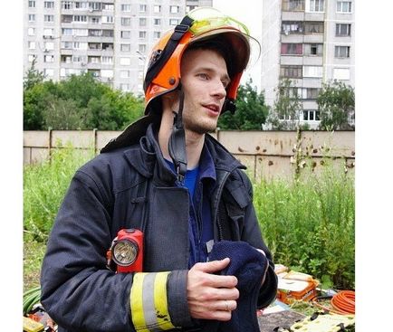 Пожежний петро Станкевич пожертвував життям, щоб вивести з вогню шістьох людей