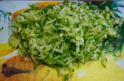 Святковий салат кавунова часточка з куркою - покроковий рецепт