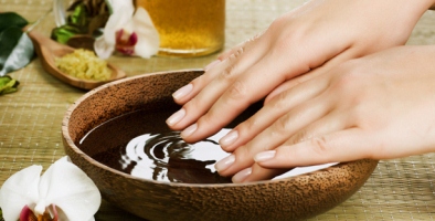 Sfaturi simple pentru îngrijirea pielii mâinilor și unghiilor - aurum salon de înfrumusețare