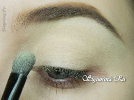 Simplu makeup pentru lecția de primăvară pas cu pas cu fotografie