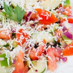 Egy egyszerű saláta tintahal, paradicsom és olajbogyó „saláta receptek