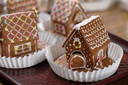 Casa de turtă dulce - decor delicios pentru Crăciun - târg de maeștri - manual, manual