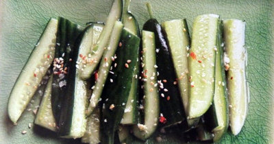 Salată proaspătă de castraveți, alimentație alimentară