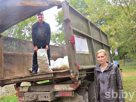 Сім'я з костюковчіского району після скорочення стала заготовлювати вторсировину - могилевский портал