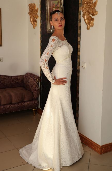 Весільні сукні а-силуету, прямі, що не пишні, ампір