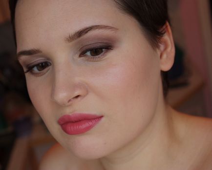 Тіні burberry sheer eye shadow №24 mulberry - відгук, Свотч, макіяж, elia chaba