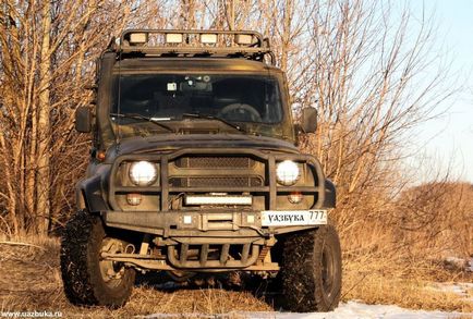 Тюнінг автомобіля УАЗ хантер від московського позашляхового клубу