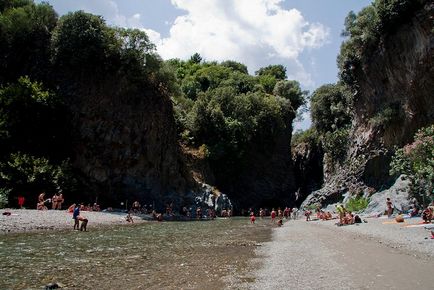 Cheile din Alcantara - un canion fabulos din Sicilia