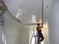 Instalarea plafoanelor întinse în bucătărie - secretele constructorului