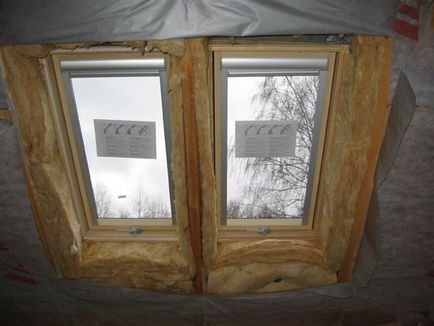 Утеплення мансардних вікон в приватному будинку