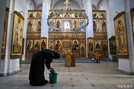 В день ми Новомосковський не менше 500 молитов