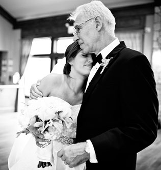 Inspirarea fotografiilor de nunta ale mirelui cu tatal ei