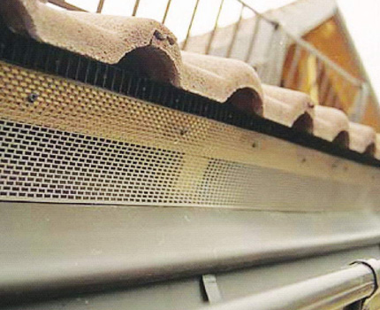 Ventilarea dispozitivului spațial de acoperiș al podului