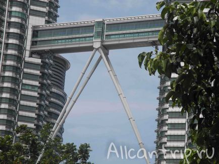 Всі пам'ятки Куала-Лумпура