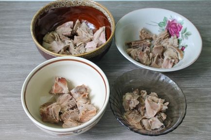 крака желиран свински - питателна, сърдечен и вкусно ястие