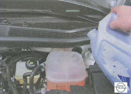 Смяна на охлаждащата течност Opel Astra з