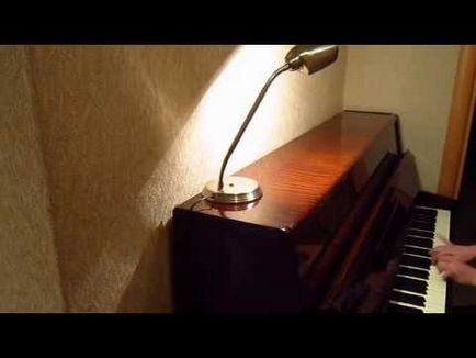 Западає клавіша піаніно