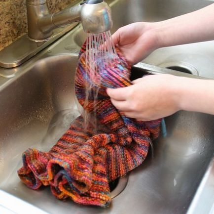 4 Caracteristici de spălare lucruri de lână de mână, mașină de scris, secrete, uscare