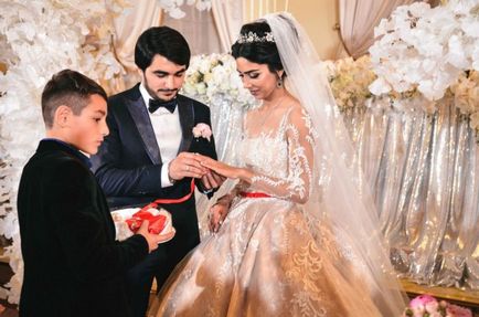 Азербайджанська весілля традиції, звичаї та обряди