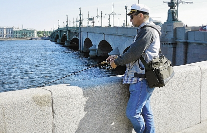 Блиск і забарвлення блешень