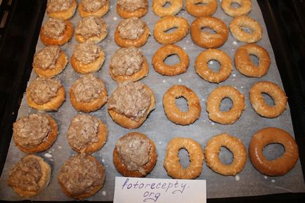 Bagel darált hús a sütőben főzni - lépésről lépésre receptek fotókkal otthon