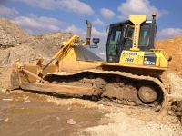 Бульдозер komatsu d65 (Комацу)