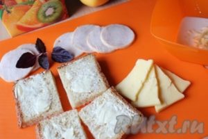 Sandvișuri cu caviar de capelin - pregătim pas cu pas o fotografie
