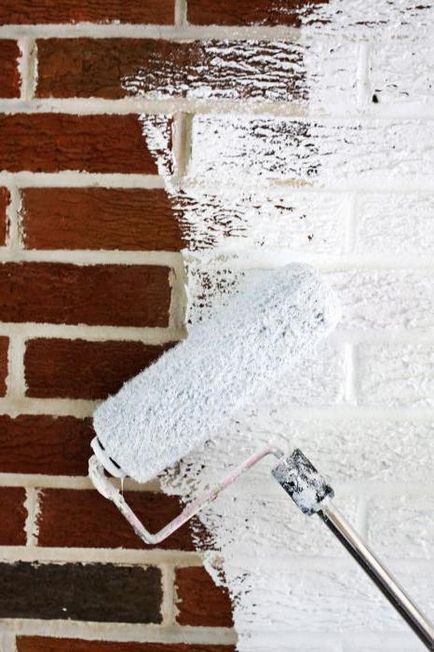 Cum și cum să pictezi singur un perete de cărămidă pe balcon