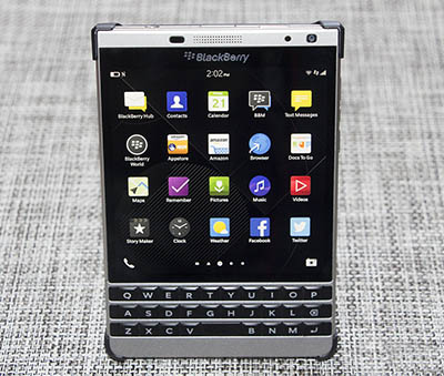 Що вибрати - blackberry passport або iphone 6