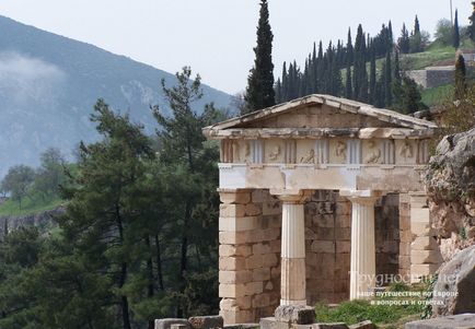 Delphi (Grecia) templul lui Apollo și 