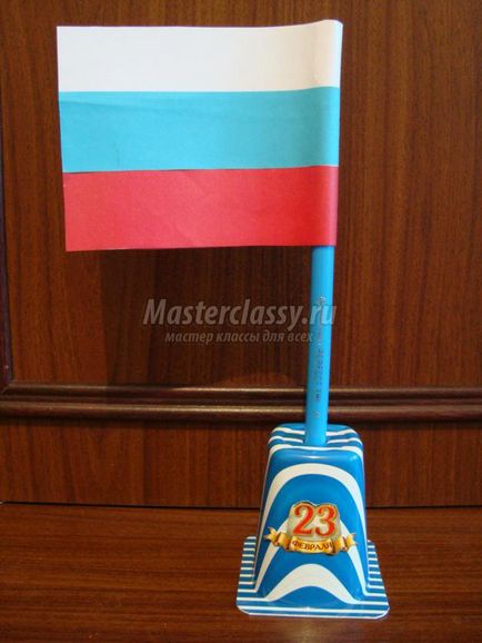 Steagul Rusiei realizat manual în mâna ta - carte poștală în ziua Rusiei cu mâinile tale