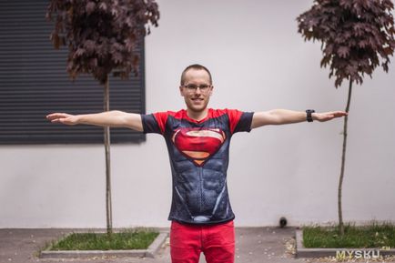 T-shirt din China, am pus o imagine de superman